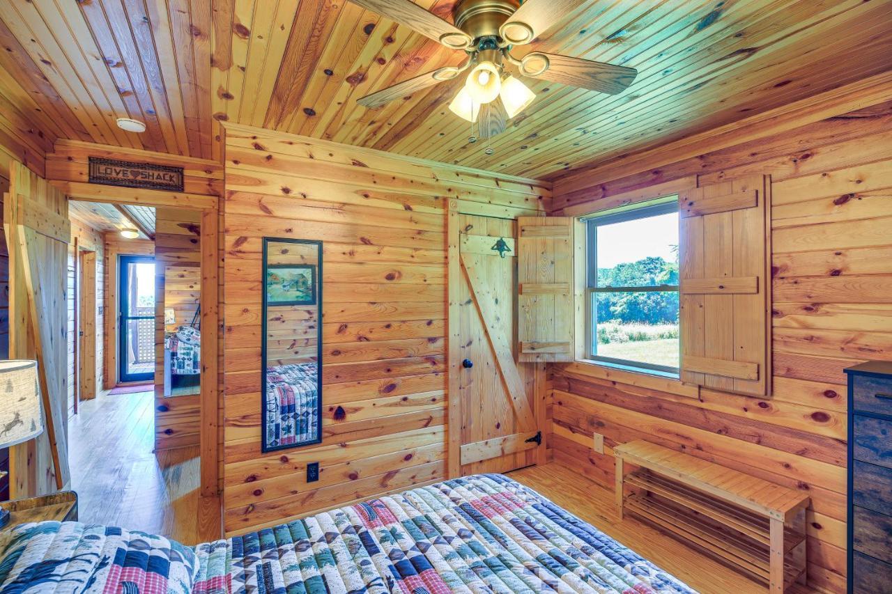 Blue Ridge Mountain Cabin With Views And Hot Tub Sparta المظهر الخارجي الصورة