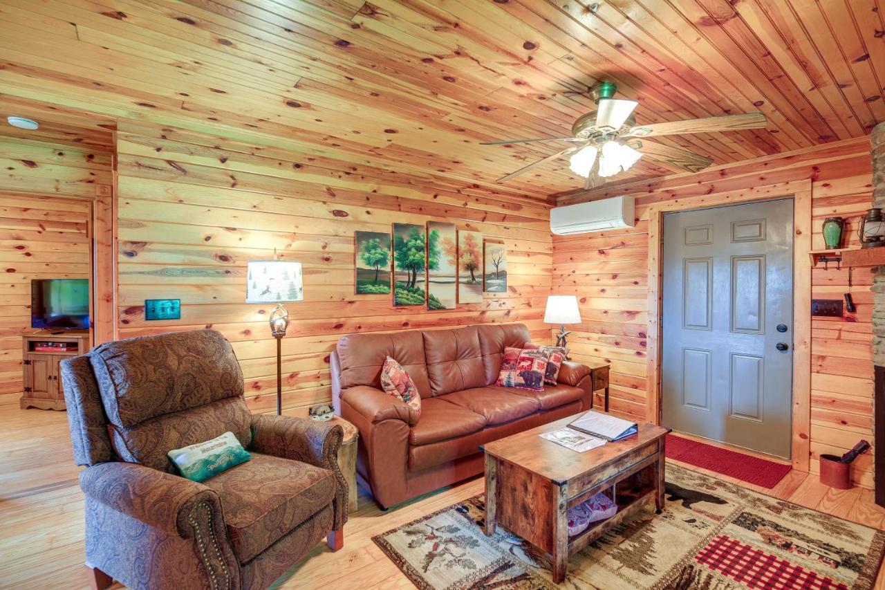 Blue Ridge Mountain Cabin With Views And Hot Tub Sparta المظهر الخارجي الصورة